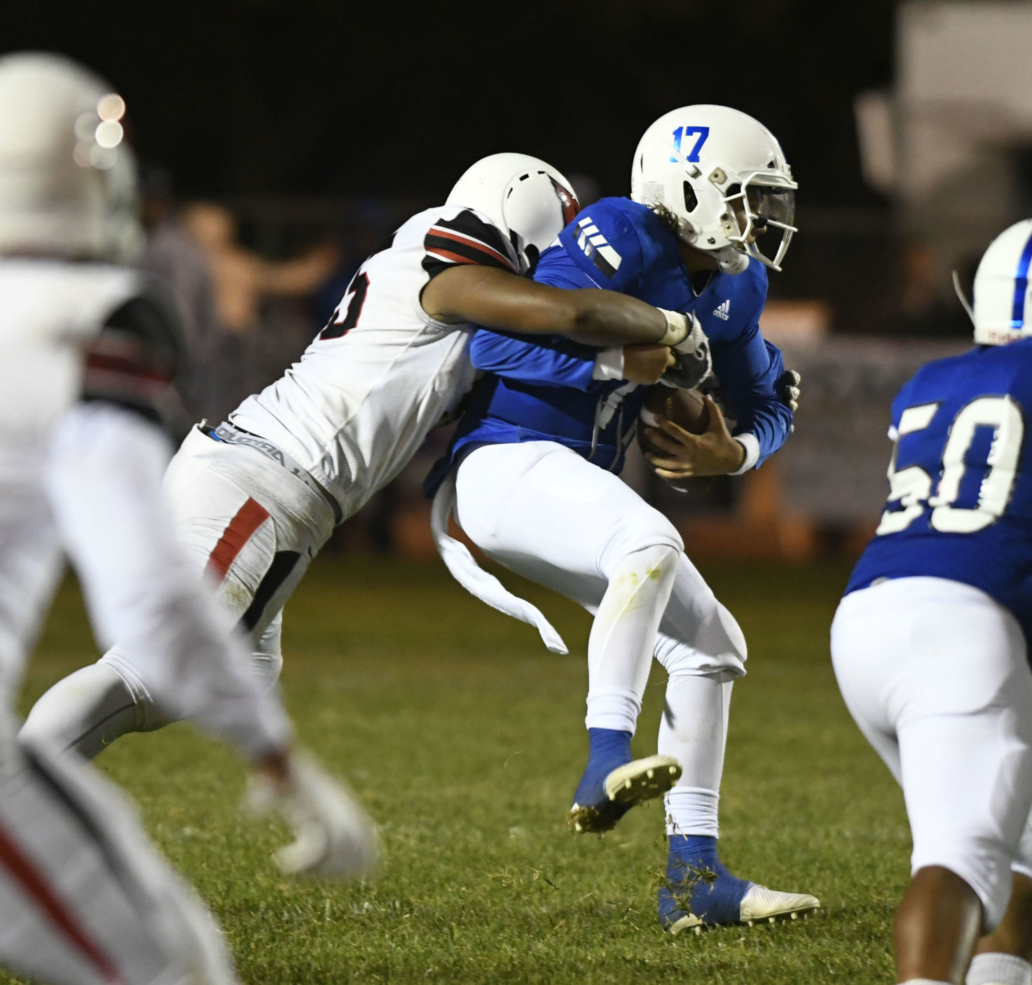 090619 Bishop Lompoc football 14.jpg